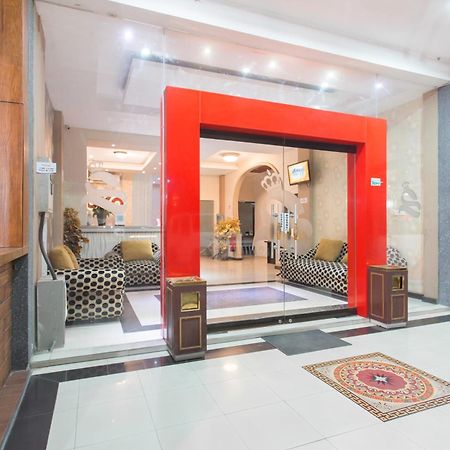 Oyo 663 Hotel Sejati Balikpapan Kültér fotó