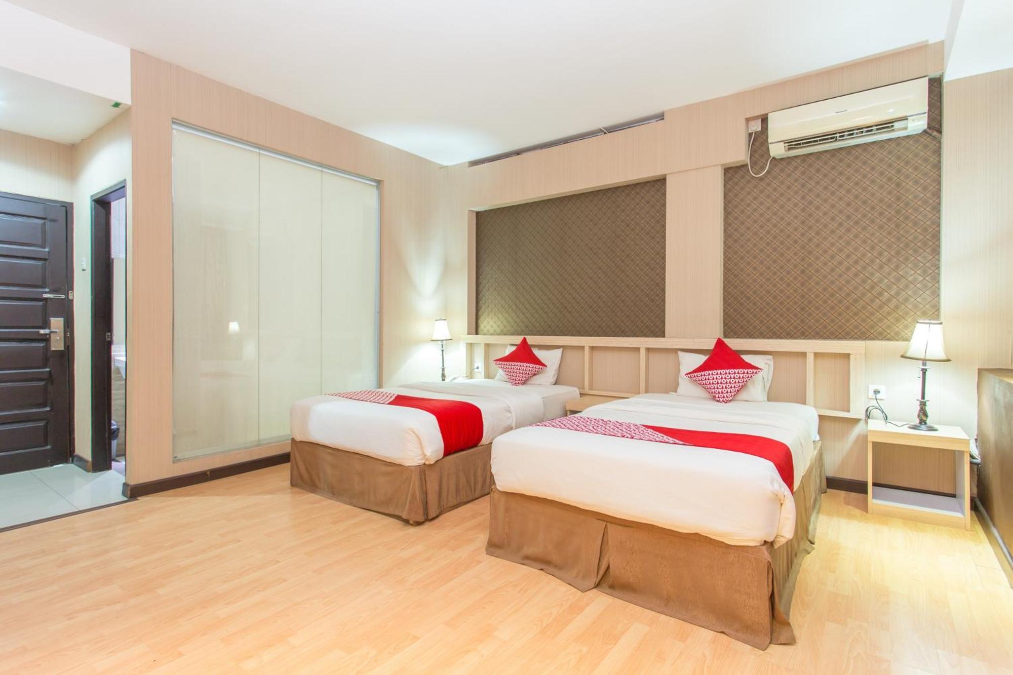 Oyo 663 Hotel Sejati Balikpapan Kültér fotó