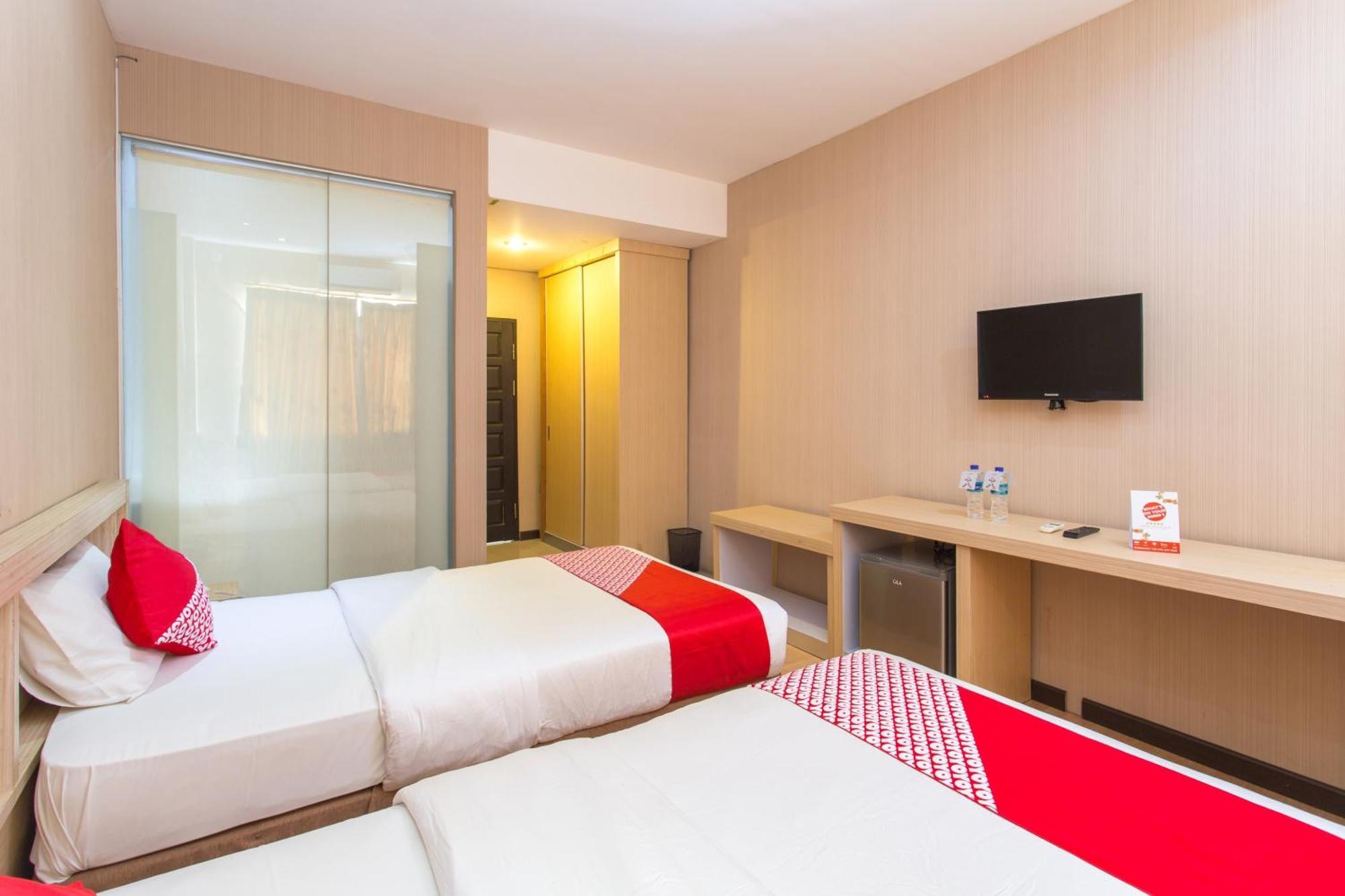 Oyo 663 Hotel Sejati Balikpapan Kültér fotó