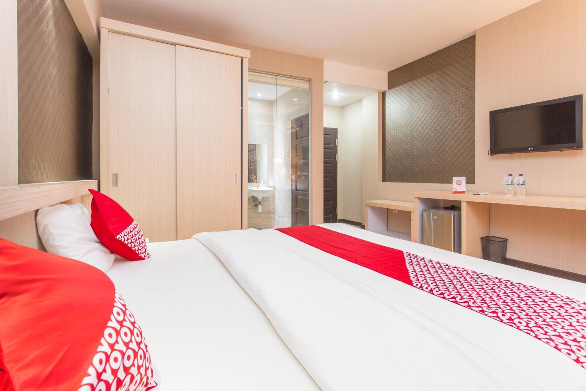 Oyo 663 Hotel Sejati Balikpapan Kültér fotó