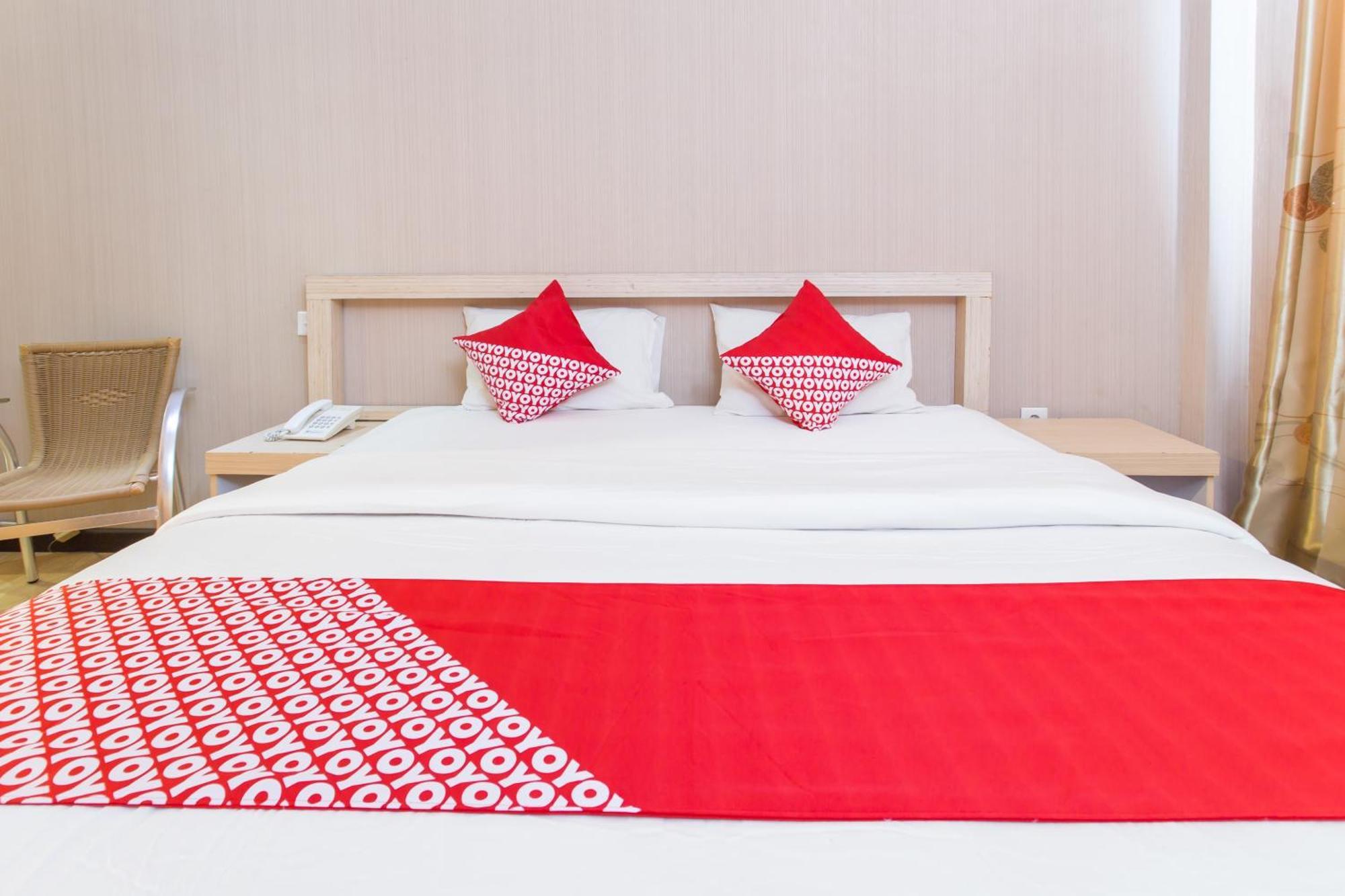 Oyo 663 Hotel Sejati Balikpapan Kültér fotó